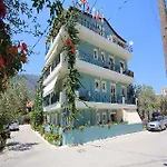 瓦西莉基湾酒店 酒店 瓦西利基