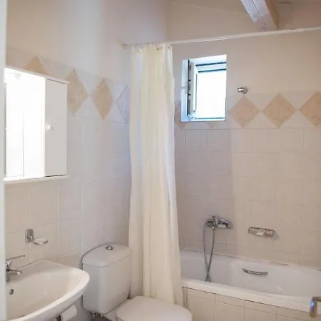 Ξενοδοχείο Bay Βασιλική